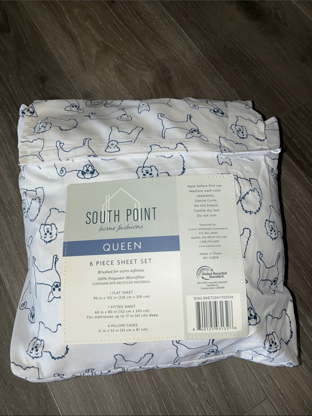 South Point Queen 6-Piece Sheet Set in White with Blue Dog Sketch
